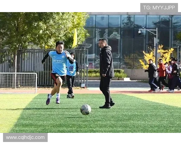 追逐梦想的脚步做真正的足球明星从这里开始 追逐梦想的脚步做真正的足球明星从这里开始