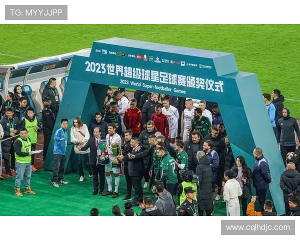 足球明星齐聚澳门激情踢球盛宴引发球迷热潮 足球明星齐聚澳门激情踢球盛宴引发球迷热潮